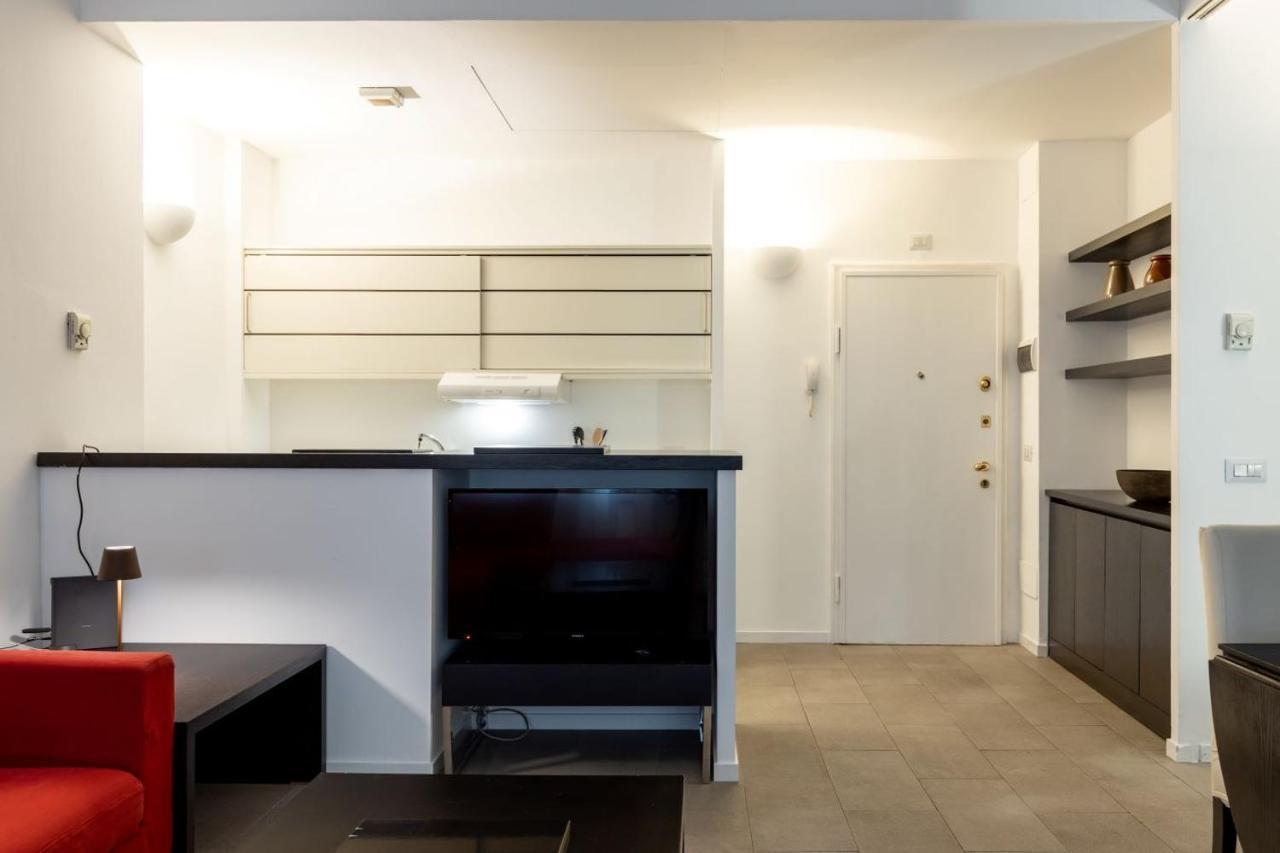 Apartment In Brera-Fatebenefratelli-Porta Nuova-Milano Exterior photo